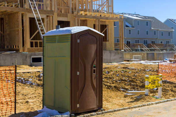 Portable Toilet Options We Offer in Longboat Key, FL